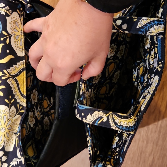 Vera Bradley TSA checkpoint friendly laptop  bag Ellie Blue Elephant print - Picture 5 of 6